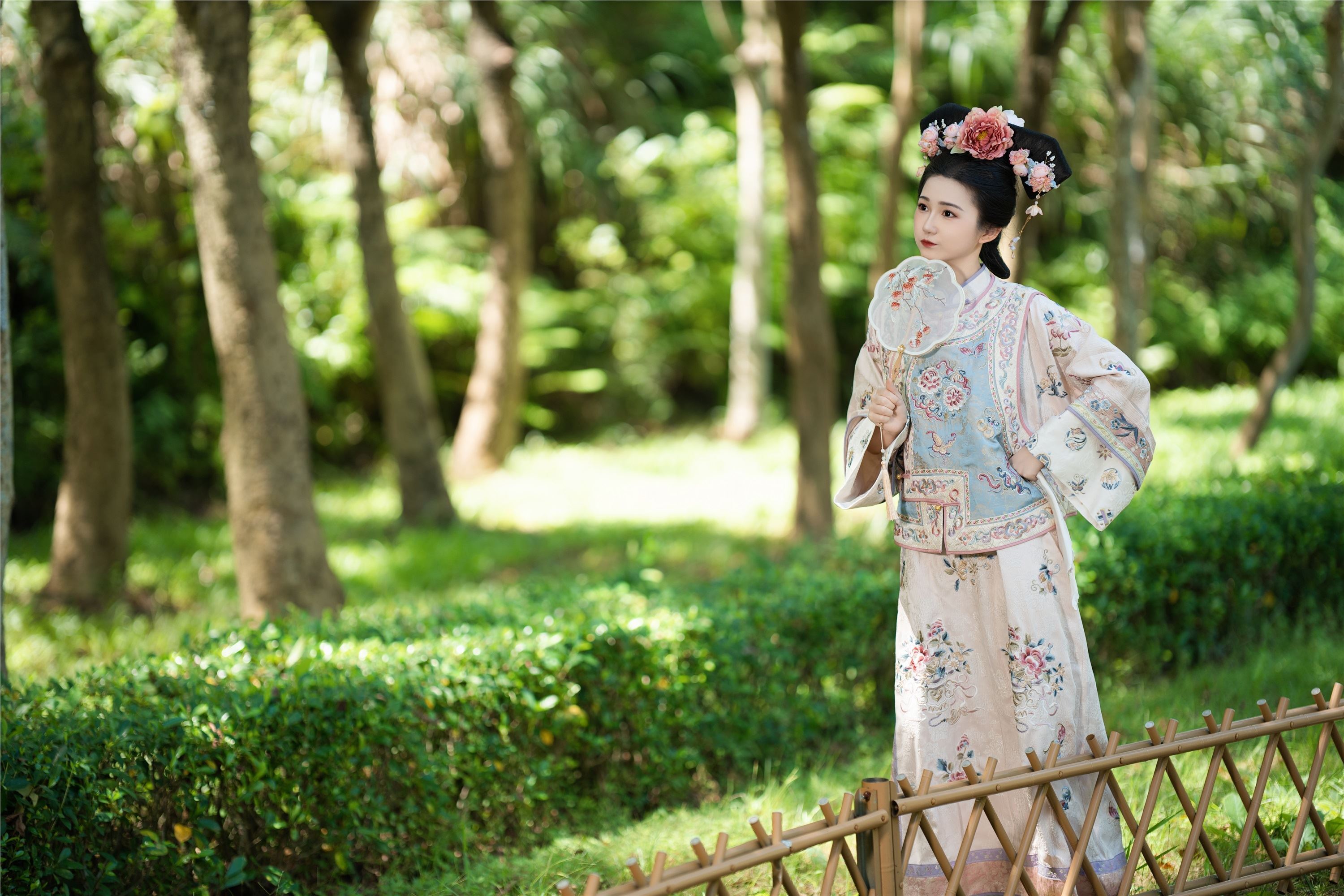 YITUYU艺图语 2025.01.14 活泼的格格 蛋糕的蛋蛋